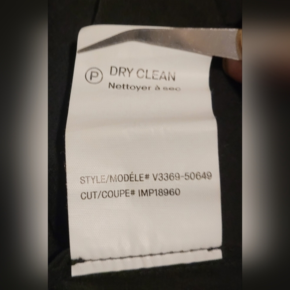 ​Vince. Black Sunburst Pleated Neck Halter Maxi Dress - 10 - Picture 12 of 15